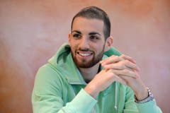 Kariem Hussein, Hürden-Europameister aus Tägerwilen, ist Thurgauer des Jahres. Derzeit absolviert der 25-Jährige im Kantonsspital Münsterlingen ein Praktikum. (Bild: Reto Martin)