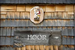 Auf der Alp Hoor lebt Roland Bischof im Sommer. (Bild: Urs Bucher)