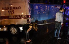 Gun attack at a night club in Istanbul (Bild: Keystone)
