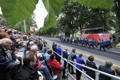 Parade der Musiker an der Rorschacherstrasse. (Bild: Hanspeter Schiess)