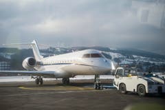 Altenrhein - Flughafen Flugplatz Altenrhein Hohes Verkehrsaufkommen wegen WEF in Davos Zusätzlich ca. 330 Flugzeuge Privatjets (Bild: Ralph Ribi)