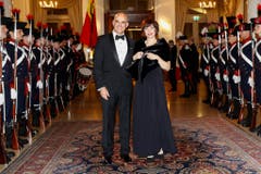 ...ebenso anwesend beim Dinner sind Bundesrat Alain Berset mit seiner Frau Muriel.... (Bild: Keystone)