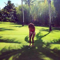 Im April 2014 postete Beyoncé dieses Foto auf ihrem Instagram-Account. Es zeigt die Sängerin im Urlaub in der Dominikanischen Republik. Nun schauen Sie sich mal ihren rechten Oberschenkel an. (Bild: Instagram)