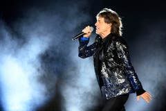 "No Filter" heisst die aktuelle Tournee der Rolling Stones. Dabei verzichten die Alt-Rocker auf Konfettiregen und Feuerwerk. Ein bisschen Nebel darf dennoch sein. (Bild: WALTER BIERI (KEYSTONE))