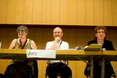 Mit strengem Blick und geschultem Gehör beurteilte die Jury die Vorträge. (Bild: Michel Canonica)
