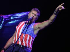 Ganz auf Amerika eingestellt: David Hasselhoff bei einem Konzert in Österreich im Sommer 2014. (Bild: Keystone)