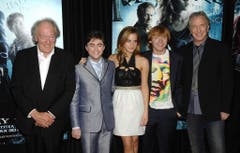 Michael Gambon (Professor Albus Dumbledore), Daniel Radcliffe (Harry Potter), Emma Watson (Hermine Granger), Rupert Grint (Ron Weasley) und Alan Rickman (Professor Severus Snape) an der New Yorker Premiere von "Harry Potter und der Halbblutprinz" im Jahr 2009. (Bild: Keystone)