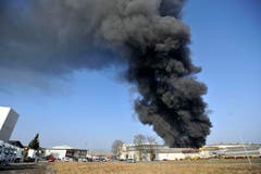 Grossbrand bei der Firma Tuchschmid in Frauenfeld. (Bild: Reto Martin)
