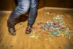 Was von der Party übrig bleibt: Silvesterfeier in einem St.Galler Restaurant (1.1.2017) (Bild: Urs Bucher)