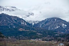 Blick auf den Helikopterlandeplatz in Seyne-les-Alpes. (Bild: Keystone)