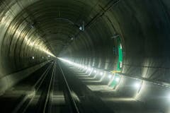 Personenzüge können mit bis zu 275 km/h durch den Gotthard fahren. (Bild: Keystone)