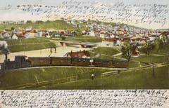 Die Ruckhaldekurve war ab den 1890er-Jahren ein beliebtes Sujet für Ansichtskarten. Diese Karte ist 1905 gelaufen. Die Arbeiten am Güterbahnhof und an der Vonwilbrücke im Hintergrund scheinen abgeschlossen. (Bild: Stadtarchiv der Ortsbürgergemeinde St.Gallen)