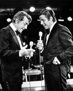 Der Attraktive und das Gummigesicht: Dean Martin und Jerry Lewis 1978 an einer Benefit-Veranstaltung der Muskeldystrophie-Vereinigung in Las Vegas. (Bild: Keystone)