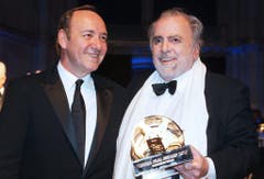 Maximilian Schell mit US-Schauspieler Kevin Spacey bei einem Ball in Wien im Jahr 2010. (Bild: Keystone)