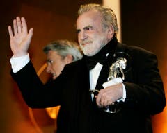 Im Januar 2008 wurde der Schauspieler mit dem Diva Entertainment Preis ausgezeichnet - für sein Lebenswerk. (Bild: Keystone)