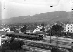 Bahnhof Weinfelden um 1915, fünf Gleise, ein Mittelperron aber noch keine Elektrifizierung der Bahn. (Bild: Archiv Martin Sax)