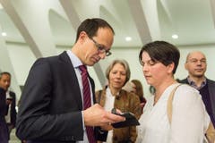 Marc Mächler mit seiner Ehefrau. (Bild: Michel Canonica)