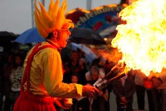 Feuerspuker in Aktion. (Bild: Benjamin Manser)