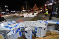 Der oberste Teil des Basses muss separat montiert werden. (Bild: Manuel Nagel)