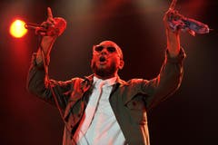Yasiin Bey aka Mos Def heizt die Stimmung an. (Bild: Reto Martin)