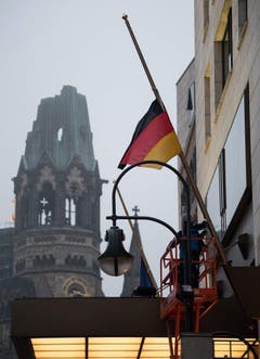 Truck crashed into a Christmas market in Berlin (Bild: Keystone)