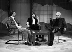 Blacky Fuchsberger im Gespräch mit Komiker Mike Krüger und Schauspielerin Susanne Uhlen. (Bild: Keystone)