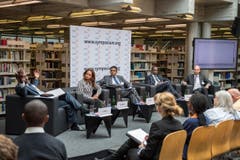 Background Session Focus East Africa mit Linus Gitahi, Bethlehem Alemu, Moderator Pranjal Sharma, Richard Sezibera und Carey Eaton. (Bild: Urs Bucher)