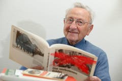 Kategorie Originale: Eugen Alder ist ein wandelndes Geschichtsbuch. Der 91-Jährige aus Märstetten hat sein Wissen seit 1969 in der Zeitschrift "Hilarius" festgehalten. (Bild: Donato Caspari)