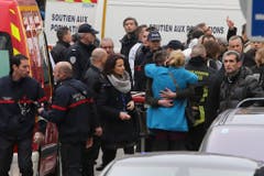 Unfassbare Trauer nach dem Massaker. (Bild: Keystone)