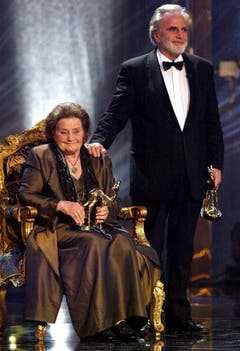 Maximilian Schell und seine Schwester Maria bei der Bambi-Verleihung im Jahr 2002. (Bild: Keystone)