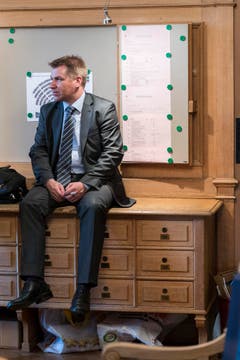 Brunner im Vorzimmer des Nationalrats währed der Wintersession 2013. (Bild: Keystone)