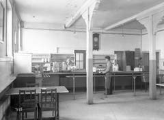 Das Buffet des unteren Speisesaals. Aufnahme vom 13. Januar 1931. (Bild: Bühler AG)