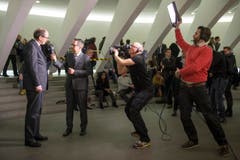 Bruno Damann wird interviewt. (Bild: Urs Bucher)