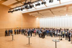 Wahlsonntag im Fürstenlandsaal Gossau. Von beiden Kandidaten für das Gossauer Stadtpräsidium gewinnt Wolfgang Giella (parteilos) vor Daniel Lehmann (CVP). (Bild: Hanspeter Schiess)