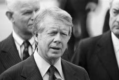Der Demokrat Jimmy Carter (Jg.1924) und sein Vice Walter Mondale regierten nur von 1977 bis 1981 im Weissen Haus. Seine oft widersprüchliche Aussenpolitik fällt in eine Zeit ohne offene kriegerische Auseinandersetzung. (Bild: Keystone)