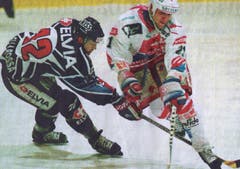 Chad Silver, später unter tragischen Umständen verstorben, im Kampf um den Puck. (Bild: Archiv)
