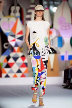 Akris - Runway - Paris Fashion Week Ready to Wear S/S 2018 (Bild: Caroline Blumberg)
