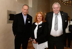 Wolfgang Kuchler, Sonja Wiesmann und Gastropräsident Ruedi Bartel. (Bild: Nana do Carmo)
