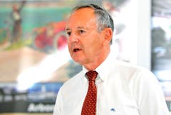 Kategorie People: 2007 hat Unternehmer Fredy Lienhard in Romanshorn das ehemalige Areal der Alkoholverwaltung gekauft und zeigt dort seine private Autosammlung. Der 67-Jährige lebt zwar in Niederteufen, hat aber ein Faible für den Bodensee: Im Frühling wird er Mitaktionär der Schweizerischen Bodensee Schifffahrt AG. (Bild: Reto Martin)