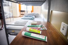 Zimmer für vier Personen (Bild: Andrea Stalder)