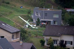SCHWEIZ FLUGZEUGABSTURZ (Bild: Keystone)