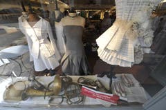 Auch schöne Kleider gehören zum Musikfest. (Bild: Hanspeter Schiess)