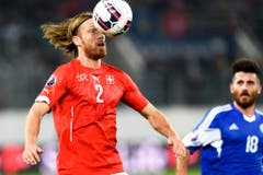 Der Egnacher Michael Lang startete den Motor zum Torspektakel in St.Gallen. (Bild: Keystone)