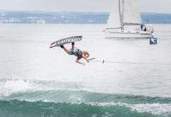 Wakeboard-Spektakel "Roughriderscup" in Romanshorn. Nachwuchstalent Jamie ist mit 13 Jahren schon sehr gut unterwegs. (Bild: Andrea Stalder)
