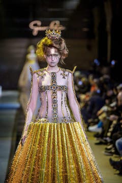 Guo Pei - Runway - Paris Women Fashion Week F/W 2017/18 (Bild: Keystone)