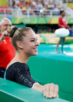 Giulia Steingruber hatte dieses Jahr viel Grund zum Strahlen. (Bild: PETER KLAUNZER (KEYSTONE))