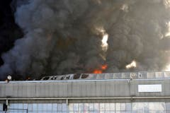 Grossbrand bei der Firma Tuchschmid in Frauenfeld. (Bild: Reto Martin)