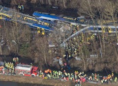 Eight dead, 90 injured in southern German train collision (Bild: Keystone)