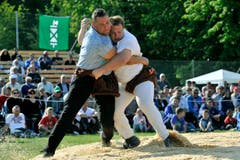 Nöldi Forrer und Beni Notz im Schlussgang am Kantonalen Schwingertag in Weinfelden. (Bild: Reto Martin)