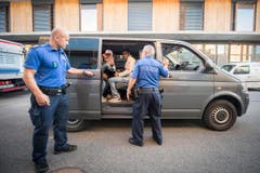 Am Bahnhof in Buchs werden FlŸchtlinge erwartet (Bild: Urs Bucher)